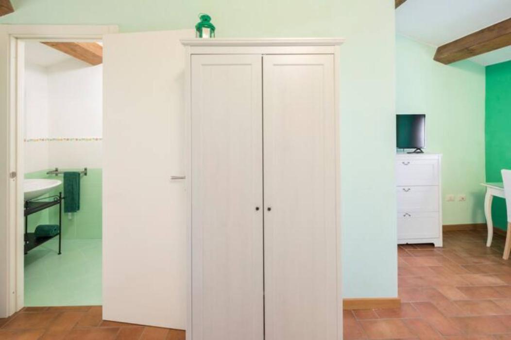 B&B Dimora Paolina Baschi Exterior photo