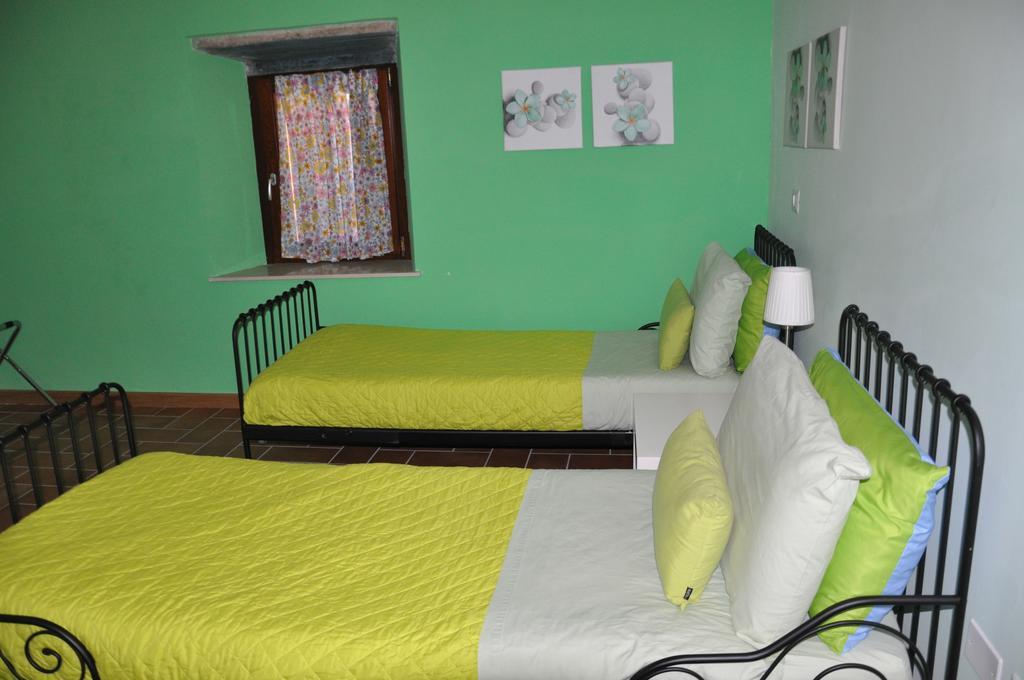 B&B Dimora Paolina Baschi Exterior photo